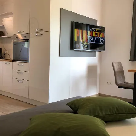Ucka Apartman *